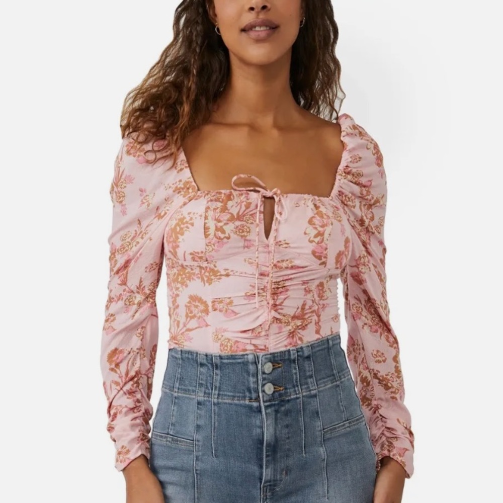 NWT sexy  Free People Women’s Hilary Pink Combo Floral Top in a size Medium